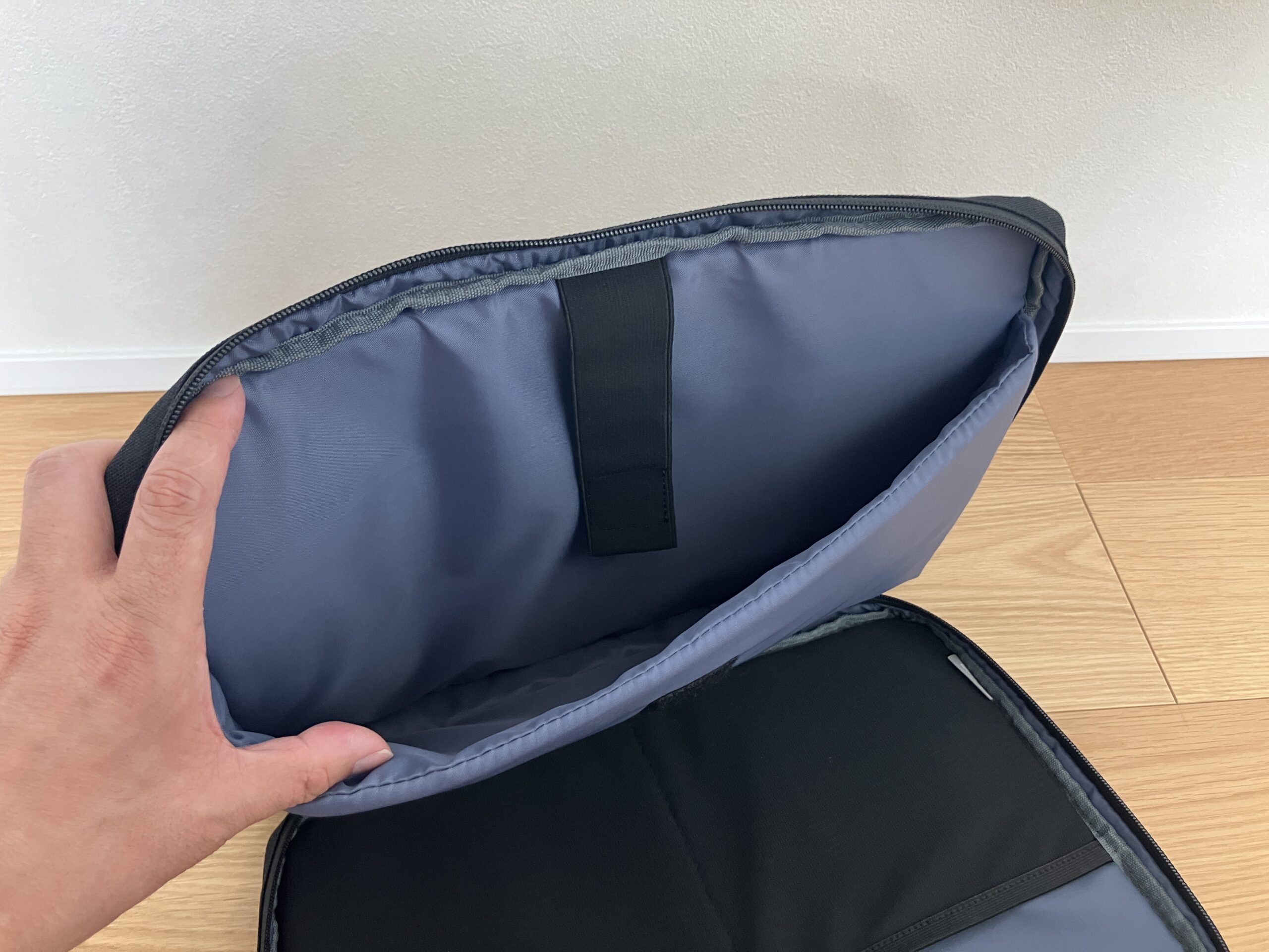 PCケースのクッション素材のクローズアップ