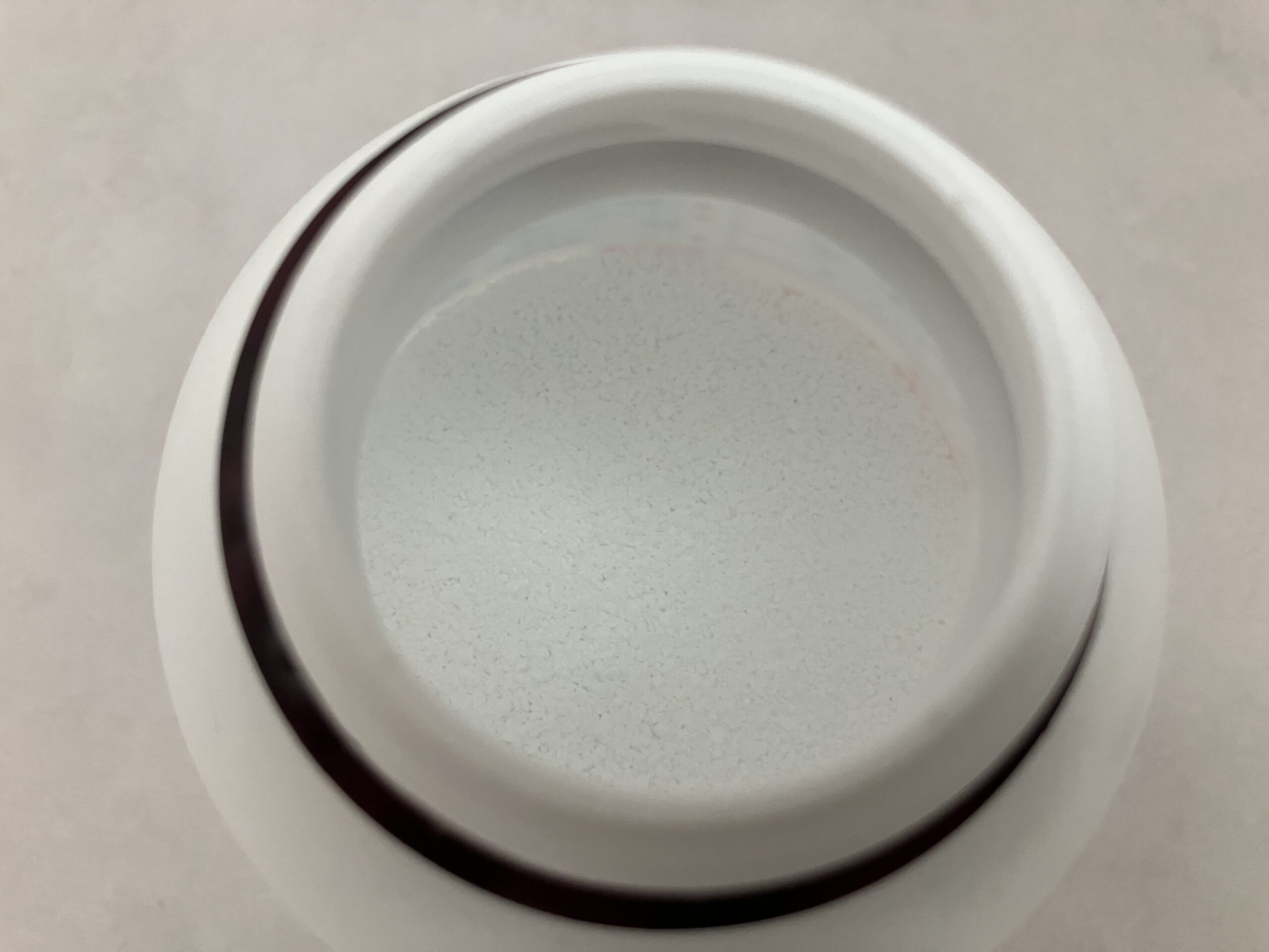 ピーピースルーFの粉末の様子